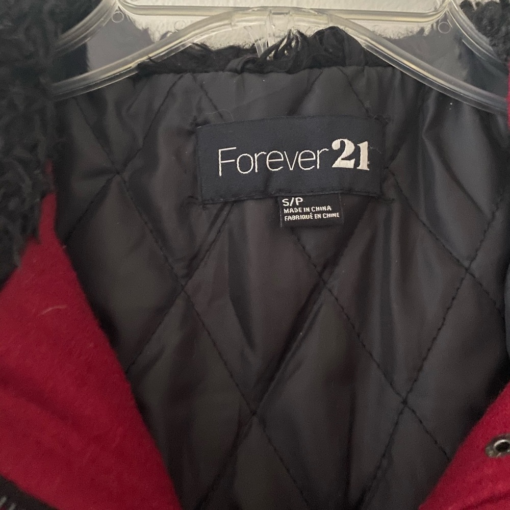 Red jacket - Picture 3 of 3